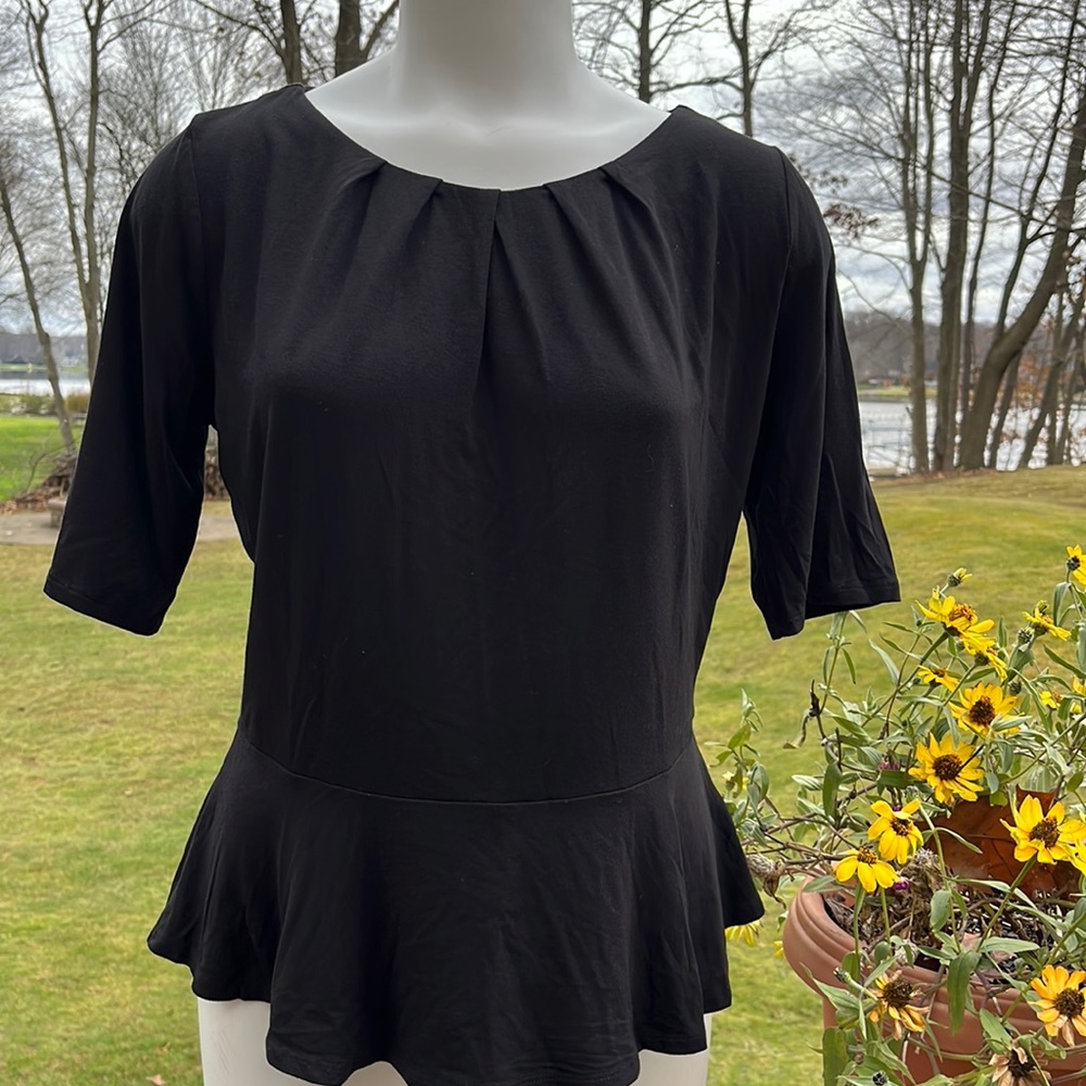 Liz Claiborne softly pleated top with peplum M